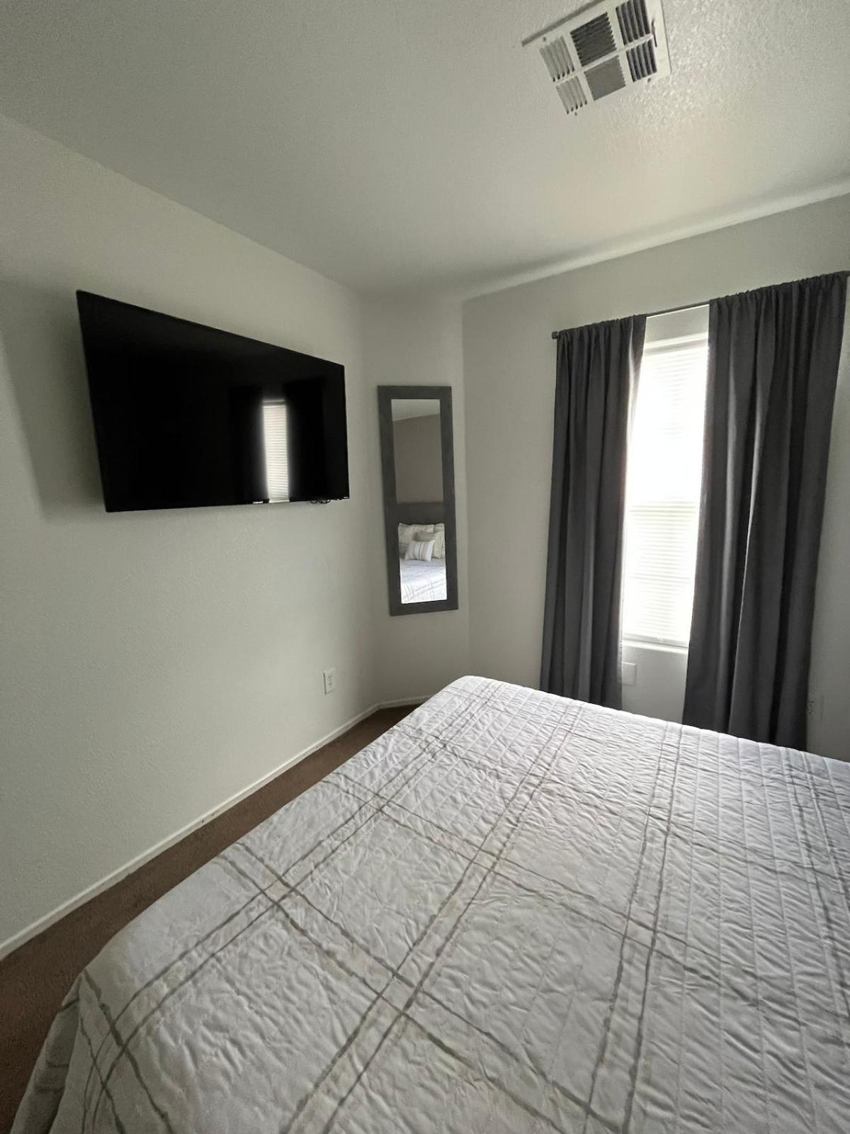 Holiday home Beautiful 2 Story 20 Minutes From The Strip Las Vegas
