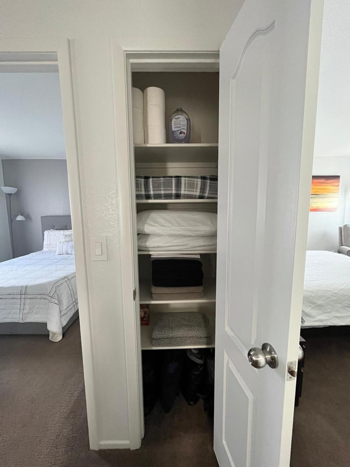 Holiday home Beautiful 2 Story 20 Minutes From The Strip Las Vegas
